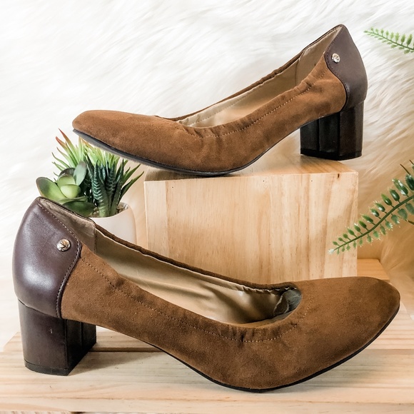 Ellen Tracy Shoes - Ellen Tracy Parrie Classic Suede Block Heel Pump